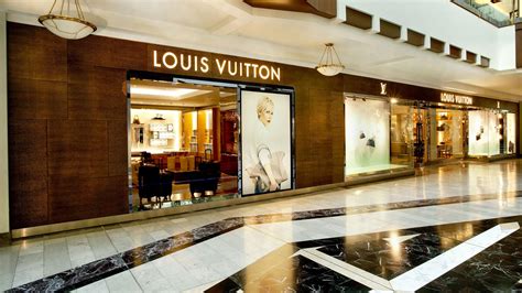 louis vuitton hackensack square